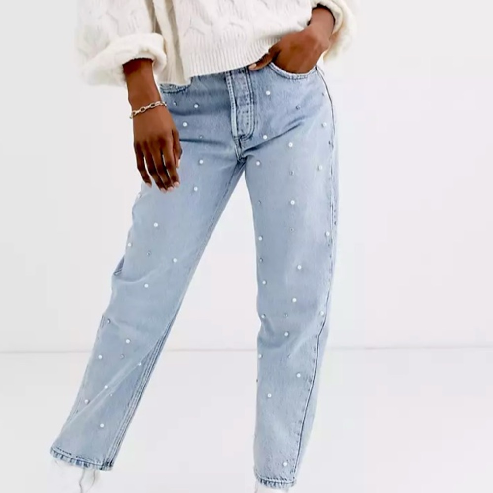 Vintage Pearl Embellished Mom Jeans